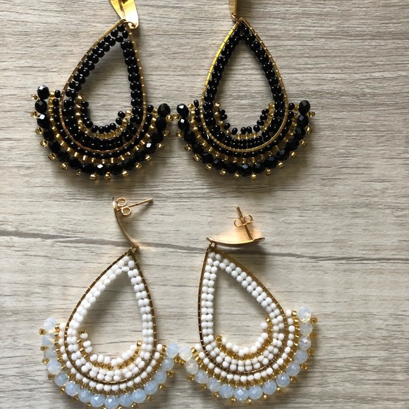Gold teardrop earrings with white & gold beads - Picture 6 of 9